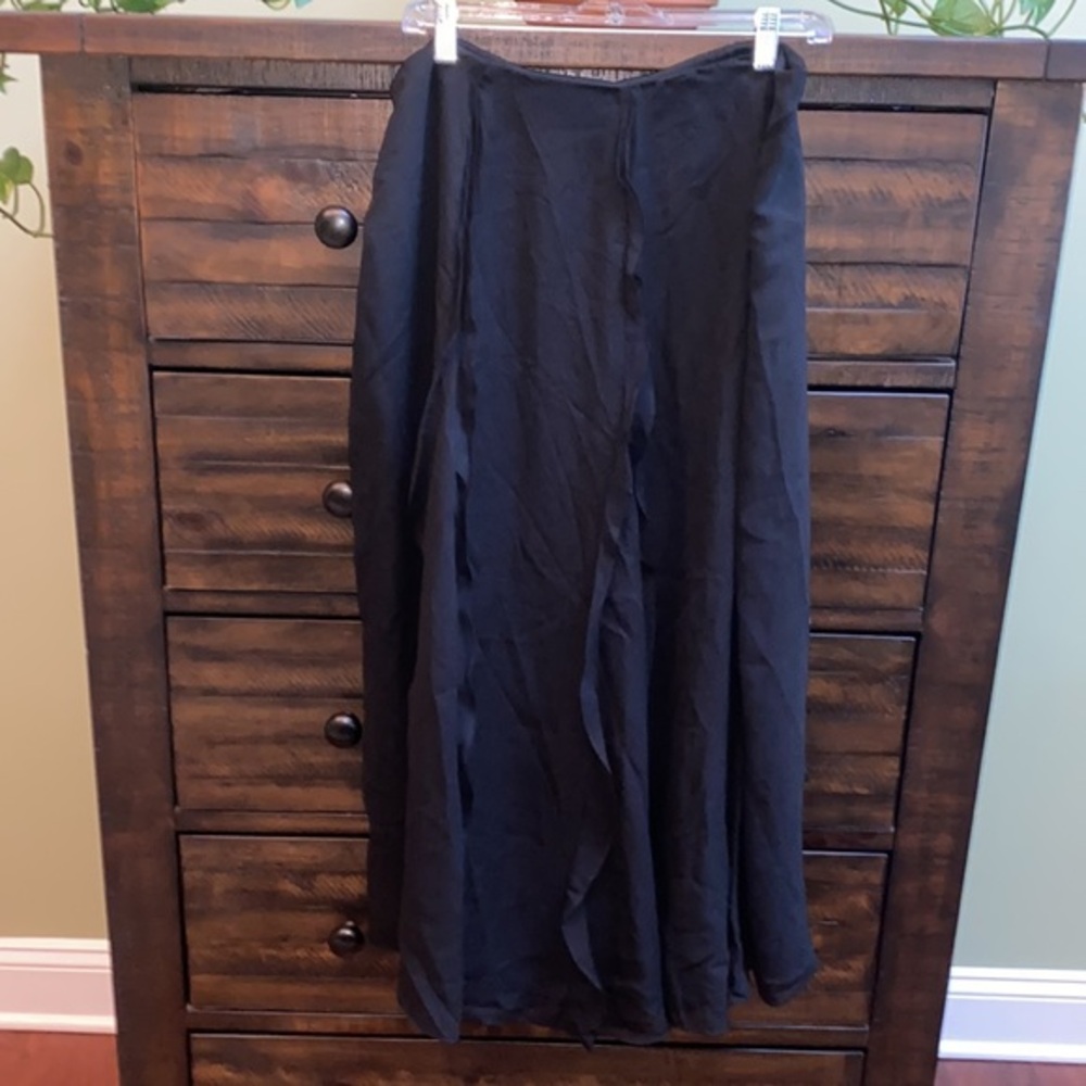 🤩Emanuel Ungaro🤩Silk Black Skirt With Ruffles